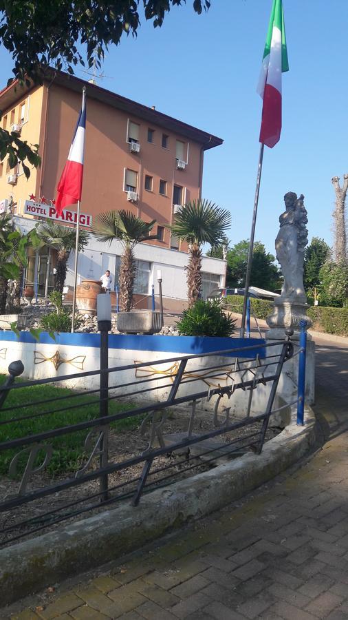 Hotel Parigi 3*